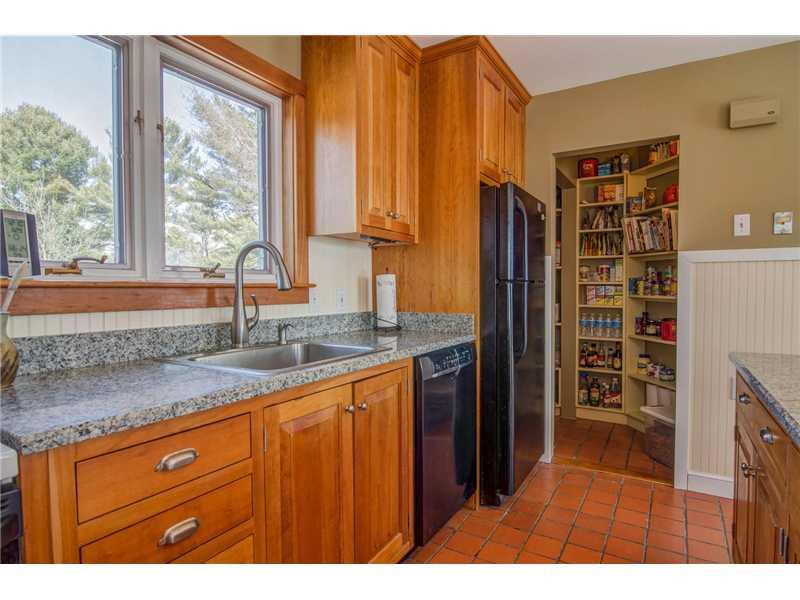 307 Lower Flying Point Road Freeport, ME 04032 - Photo 11 of 35 Kitchen.