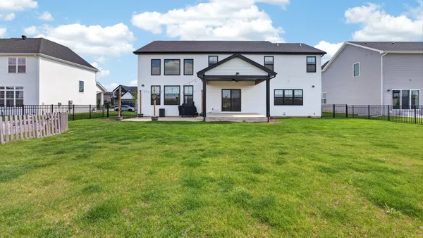 $668,000 | 5104 Finlen Lane, Bloomington, IL 61705