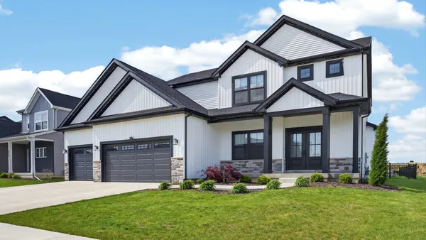 $668,000 | 5104 Finlen Lane, Bloomington, IL 61705