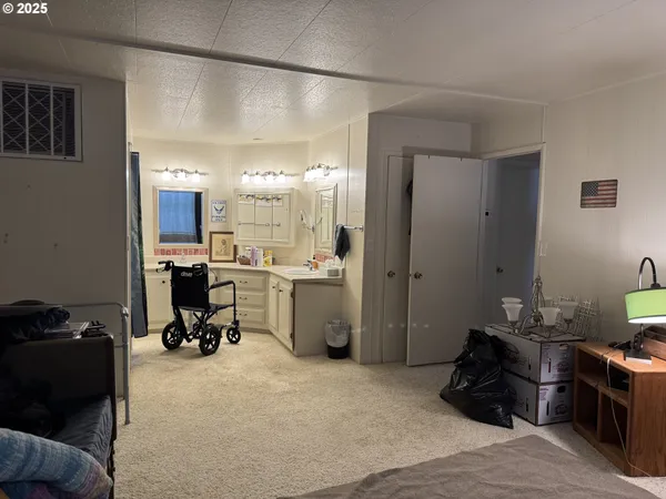 $76,000 | 3955 South Stage Road, Unit 6, Medford, OR 97501
