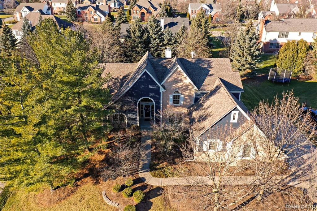 3960 Kaeleaf Road Lake Orion, MI 48360 - Photo 4 of 38