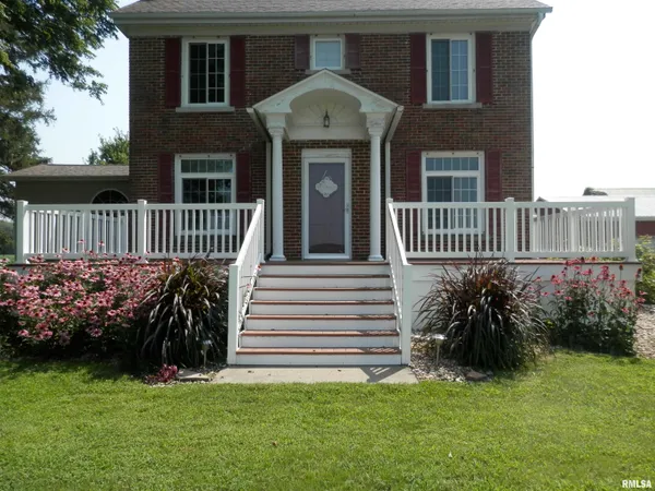 $329,900 | 369 Knox Highway 23, Abingdon, IL 61410