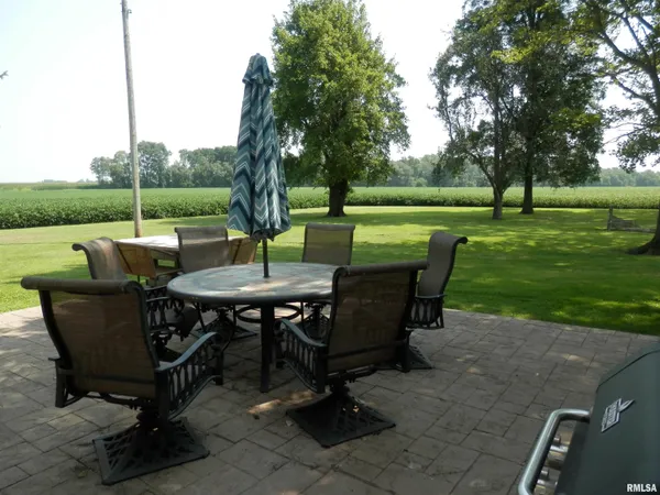 $329,900 | 369 Knox Highway 23, Abingdon, IL 61410