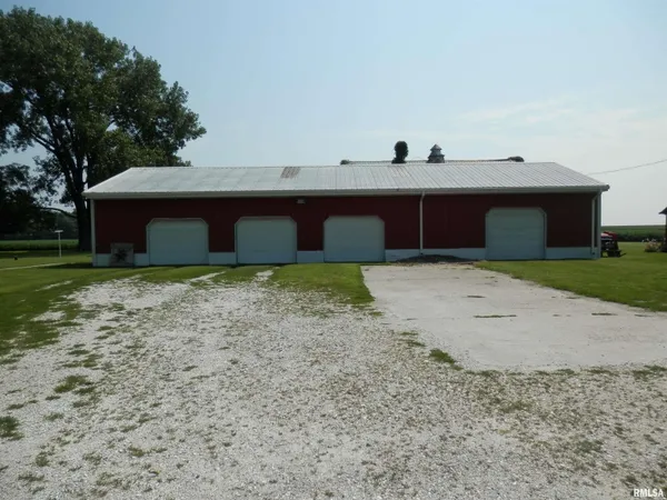 $329,900 | 369 Knox Highway 23, Abingdon, IL 61410