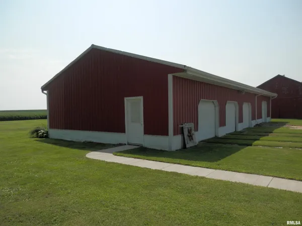 $329,900 | 369 Knox Highway 23, Abingdon, IL 61410