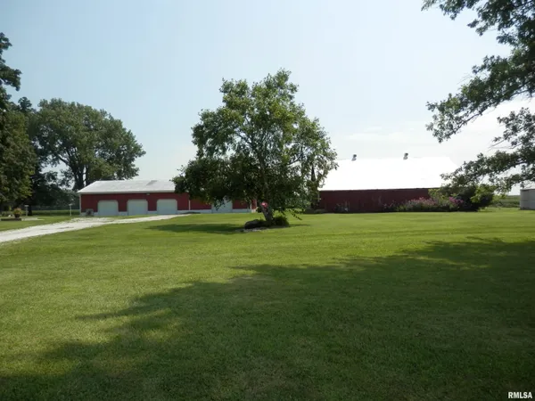 $329,900 | 369 Knox Highway 23, Abingdon, IL 61410