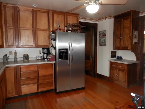 $329,900 | 369 Knox Highway 23, Abingdon, IL 61410