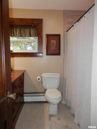 $329,900 | 369 Knox Highway 23, Abingdon, IL 61410