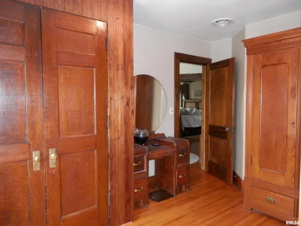 $329,900 | 369 Knox Highway 23, Abingdon, IL 61410