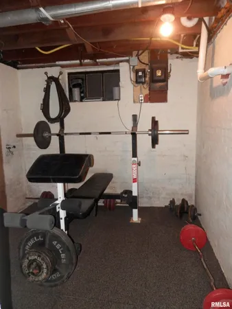 $329,900 | 369 Knox Highway 23, Abingdon, IL 61410