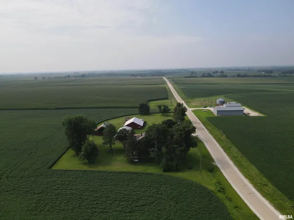 $329,900 | 369 Knox Highway 23, Abingdon, IL 61410