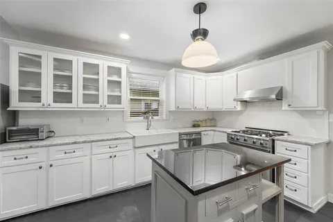 $1,199,990 | 5326 Vickery Boulevard, Dallas, TX 75206