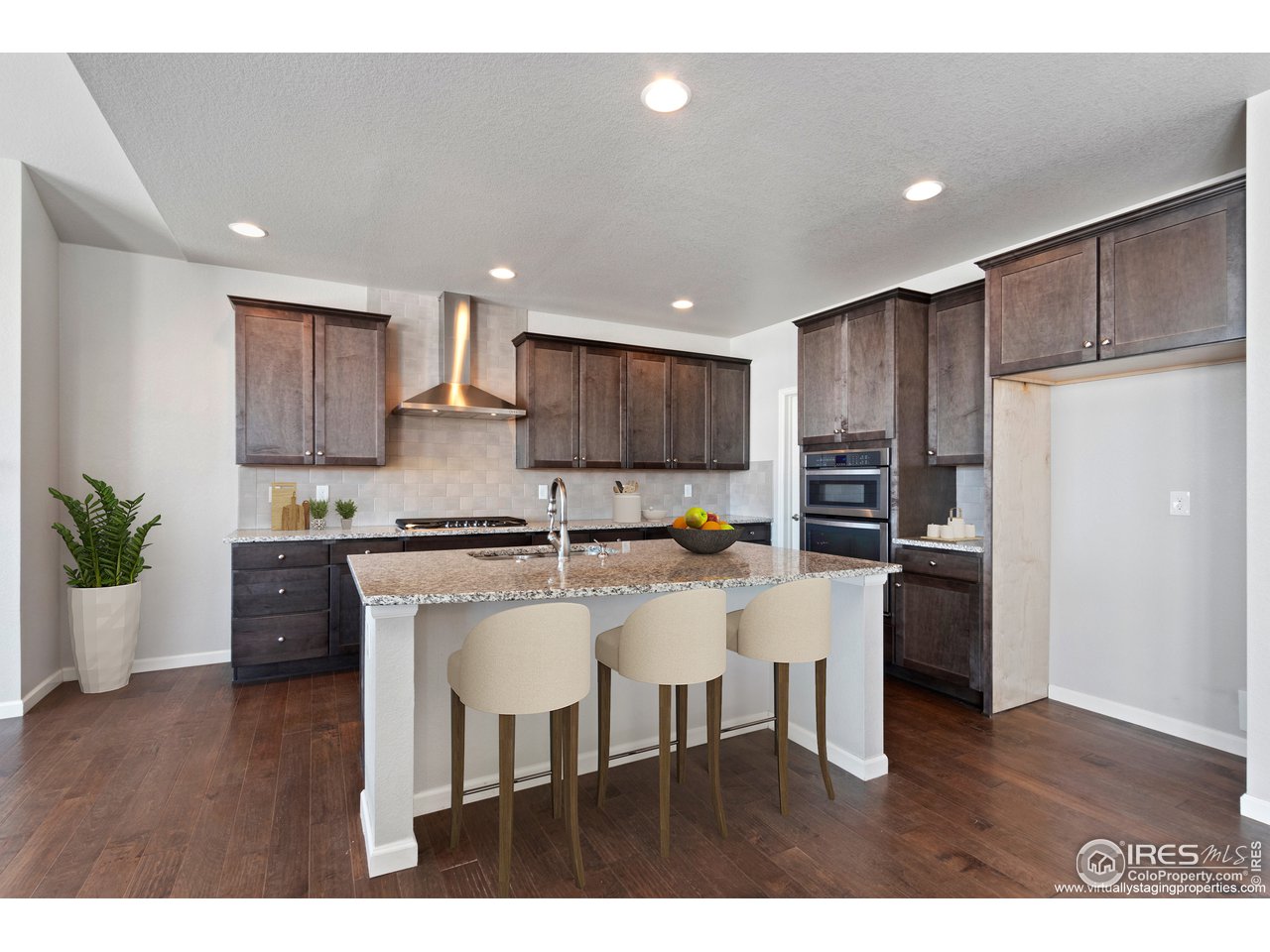 634 Wagon Bend Road Berthoud, CO 80513 - Photo 6 of 29 kitchen