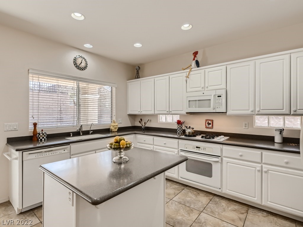 3063 Canal Walk Road Henderson, NV 89052 - Photo 11 of 45 Gallery Image 11