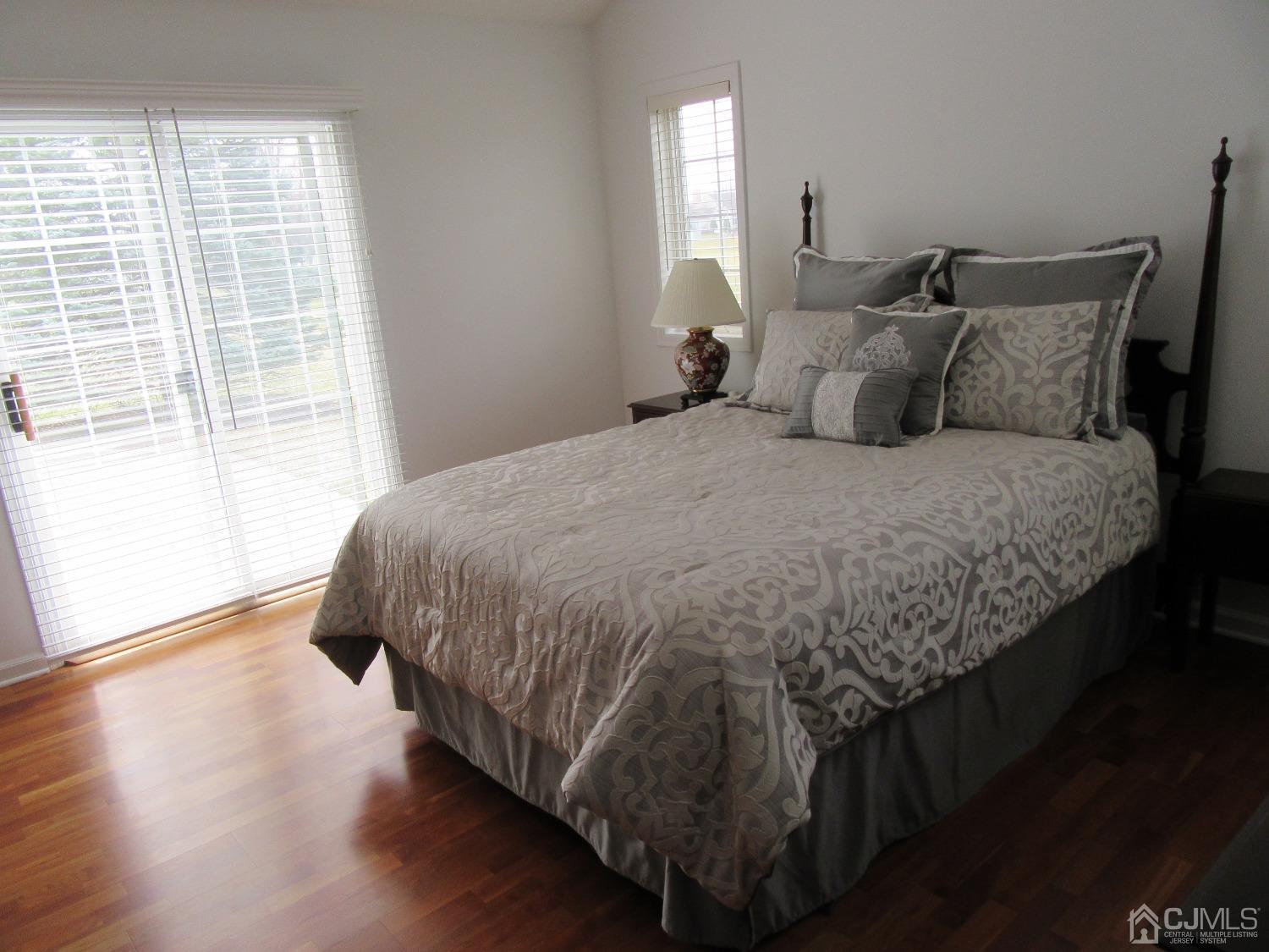 42 Winthrop Road Monroe Township, NJ 08831 - Photo 16 of 31 Gallery Image 16