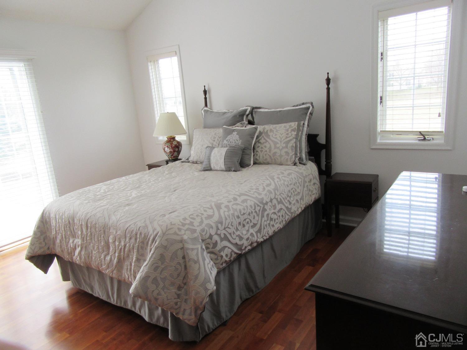 42 Winthrop Road Monroe Township, NJ 08831 - Photo 17 of 31 Gallery Image 17