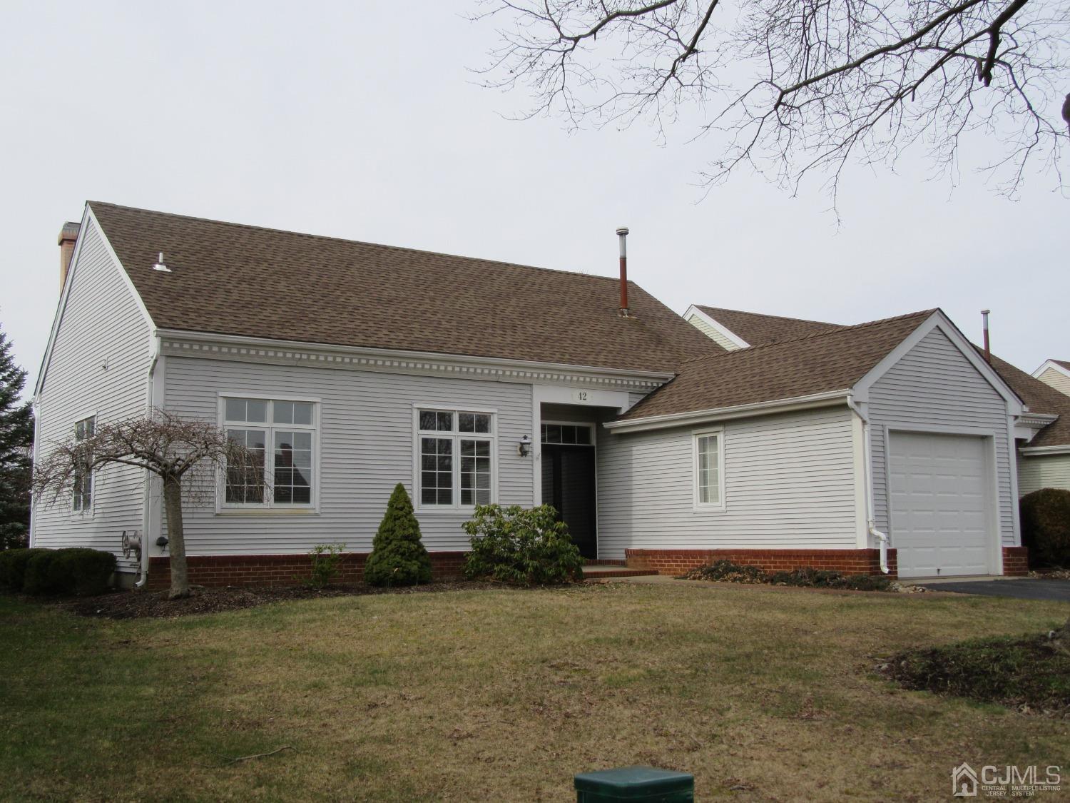 42 Winthrop Road Monroe Township, NJ 08831 - Photo 2 of 31 Gallery Image 2