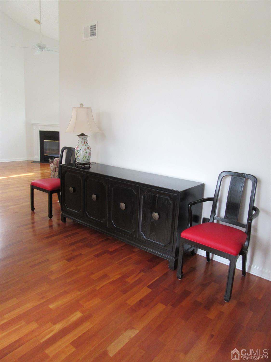 42 Winthrop Road Monroe Township, NJ 08831 - Photo 4 of 31 Gallery Image 4