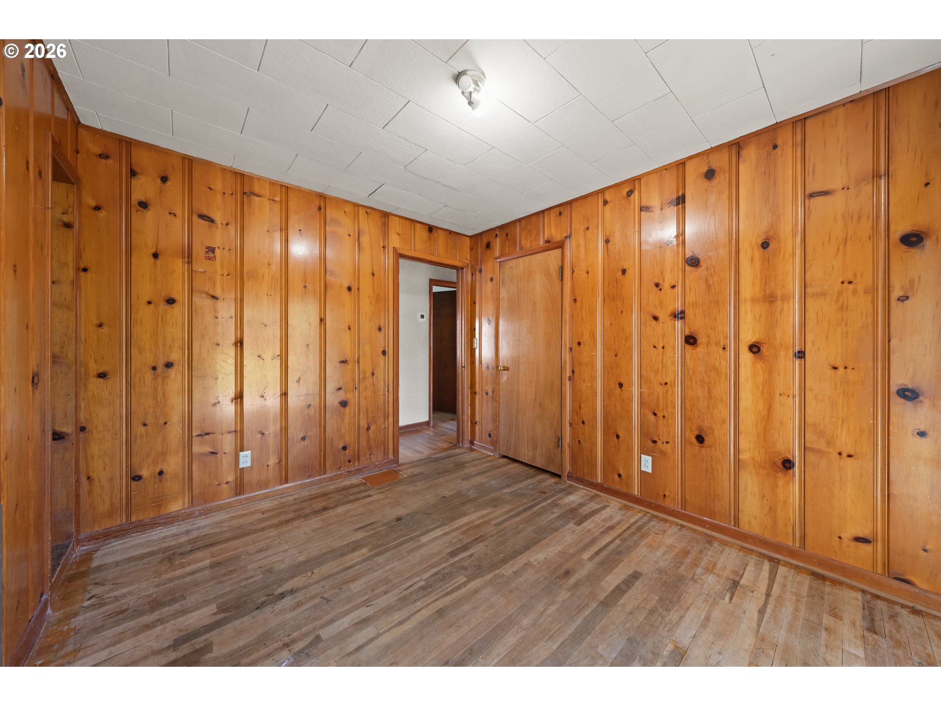 422 2nd Avenue Riddle, OR 97469 - Photo 35 of 46 Bedroom