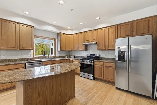 $899,900 | 4420 Stonehaven Drive, Long Grove, IL 60047