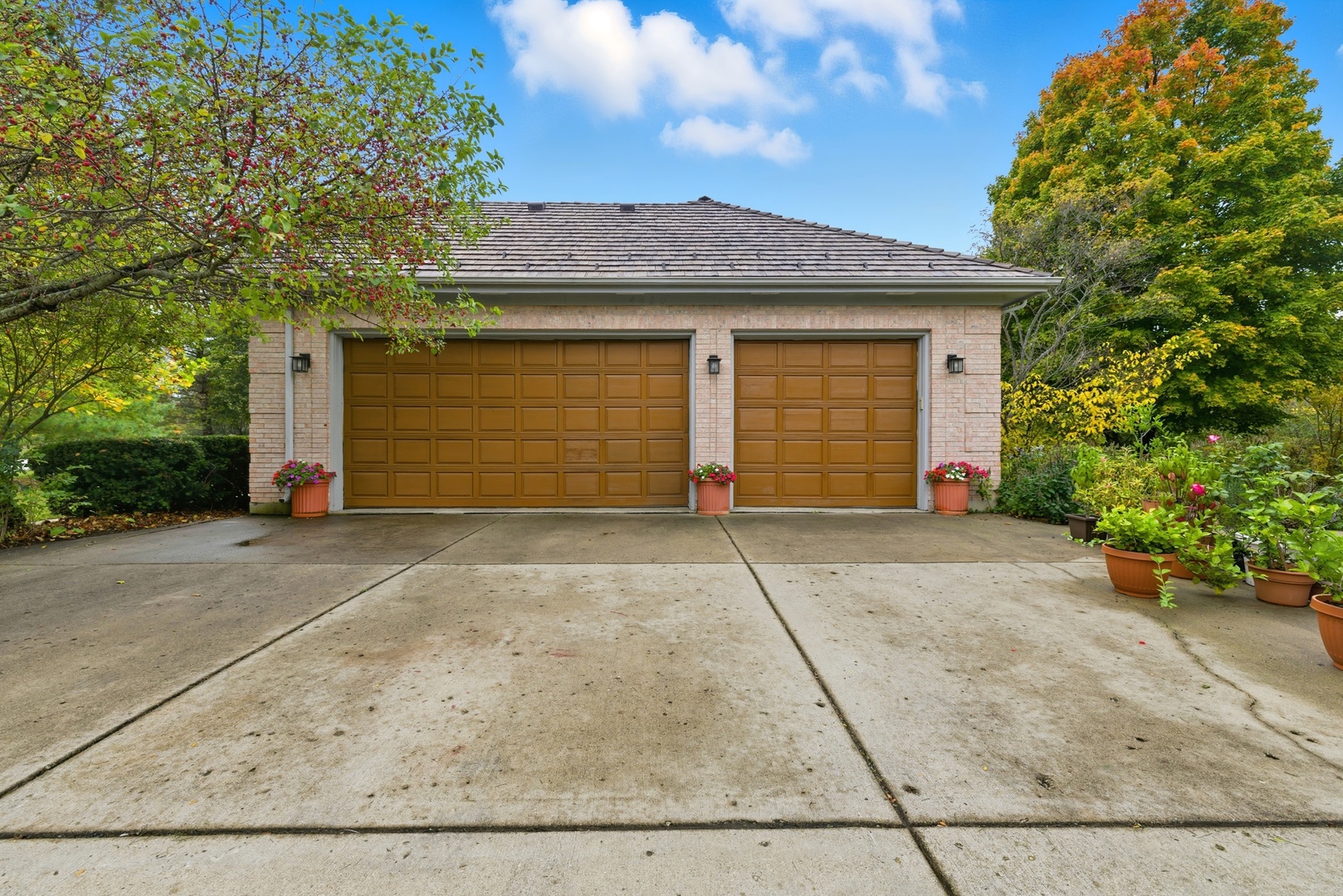 4420 Stonehaven Drive Long Grove, IL 60047 - Photo 50 of 59 front view of a house