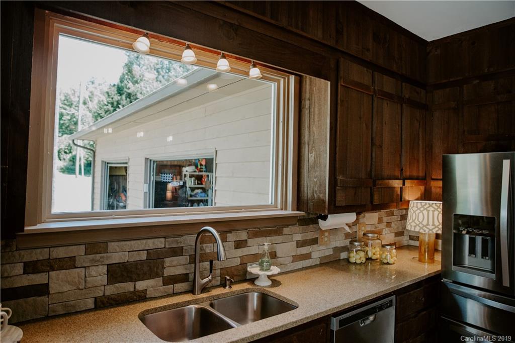 40920 Cox Road New London, NC 28127 - Photo 10 of 35 Gallery Image 10