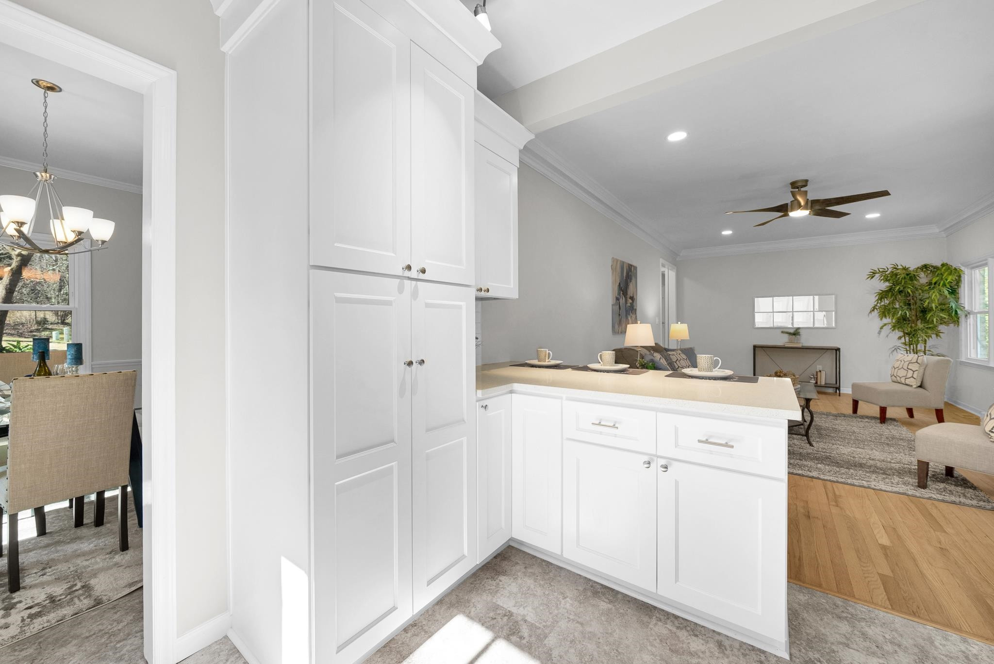 5504 Knollwood Road Raleigh, NC 27609 - Photo 11 of 31 Kitchen