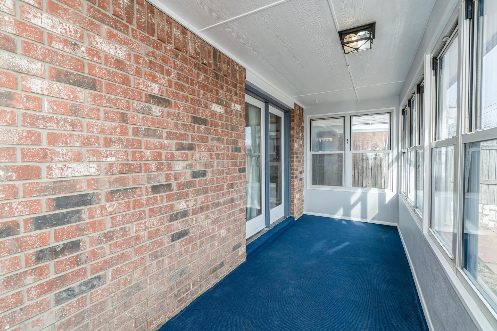 2205 Troveta Drive Amarillo, TX 79110 - Photo 23 of 28 a view of an empty room and window