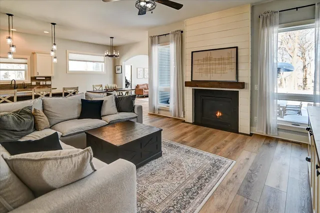 $794,900 | 3016 Midnight Sun Drive, Sun Prairie, WI 53590