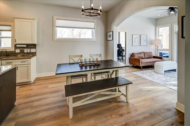 $794,900 | 3016 Midnight Sun Drive, Sun Prairie, WI 53590