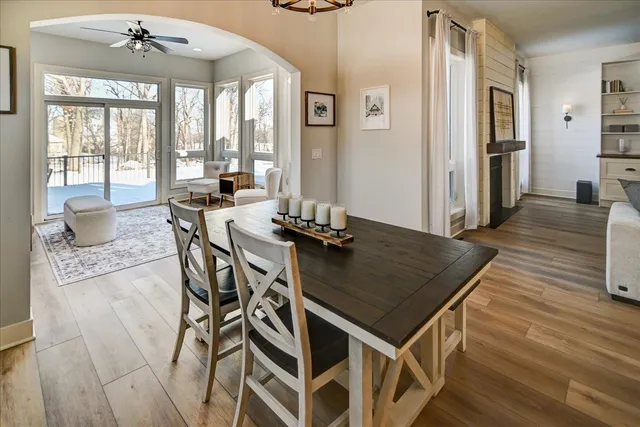 $794,900 | 3016 Midnight Sun Drive, Sun Prairie, WI 53590