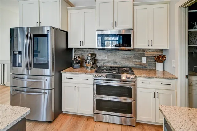 $794,900 | 3016 Midnight Sun Drive, Sun Prairie, WI 53590