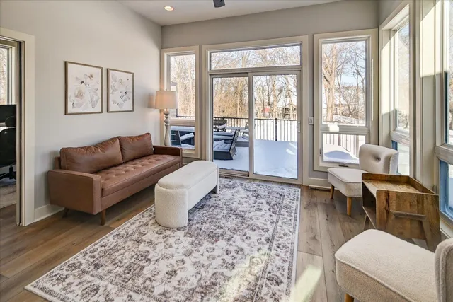 $794,900 | 3016 Midnight Sun Drive, Sun Prairie, WI 53590