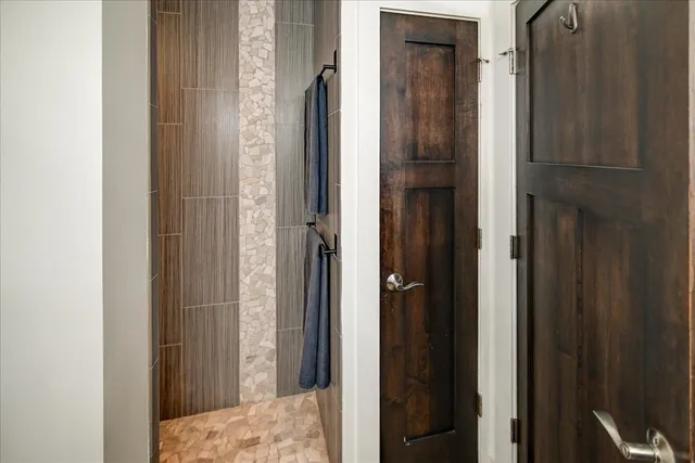 $794,900 | 3016 Midnight Sun Drive, Sun Prairie, WI 53590