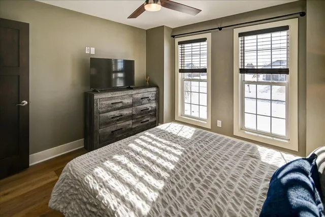 $794,900 | 3016 Midnight Sun Drive, Sun Prairie, WI 53590