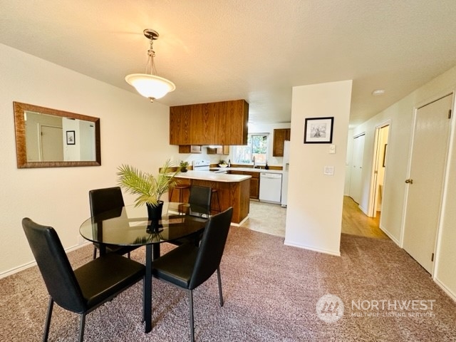 7730 196th Street Southwest, Unit 8 Edmonds, WA 98026 - Photo 6 of 25 Gallery Image 6
