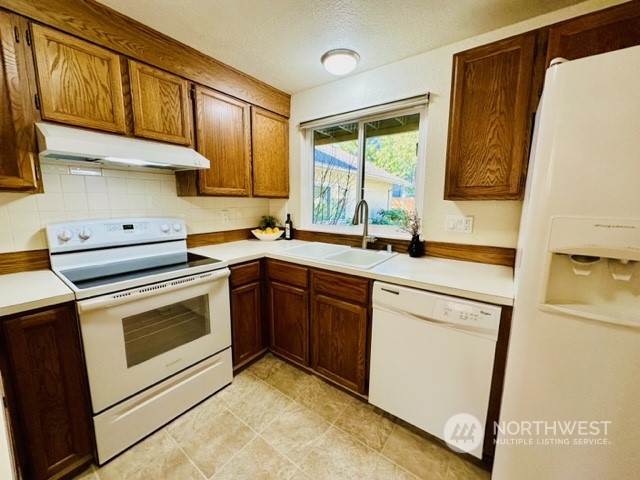 7730 196th Street Southwest, Unit 8 Edmonds, WA 98026 - Photo 9 of 25 Gallery Image 9