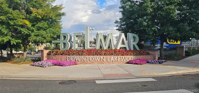 a street sign on a street