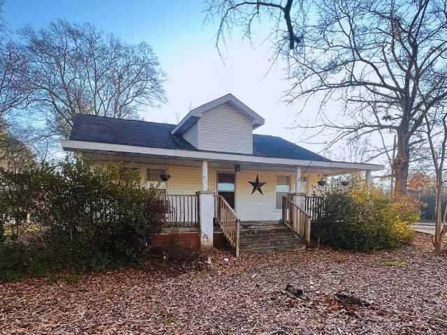 313 South Georgia Avenue Chesnee, SC 29323 - Photo 1 of 21