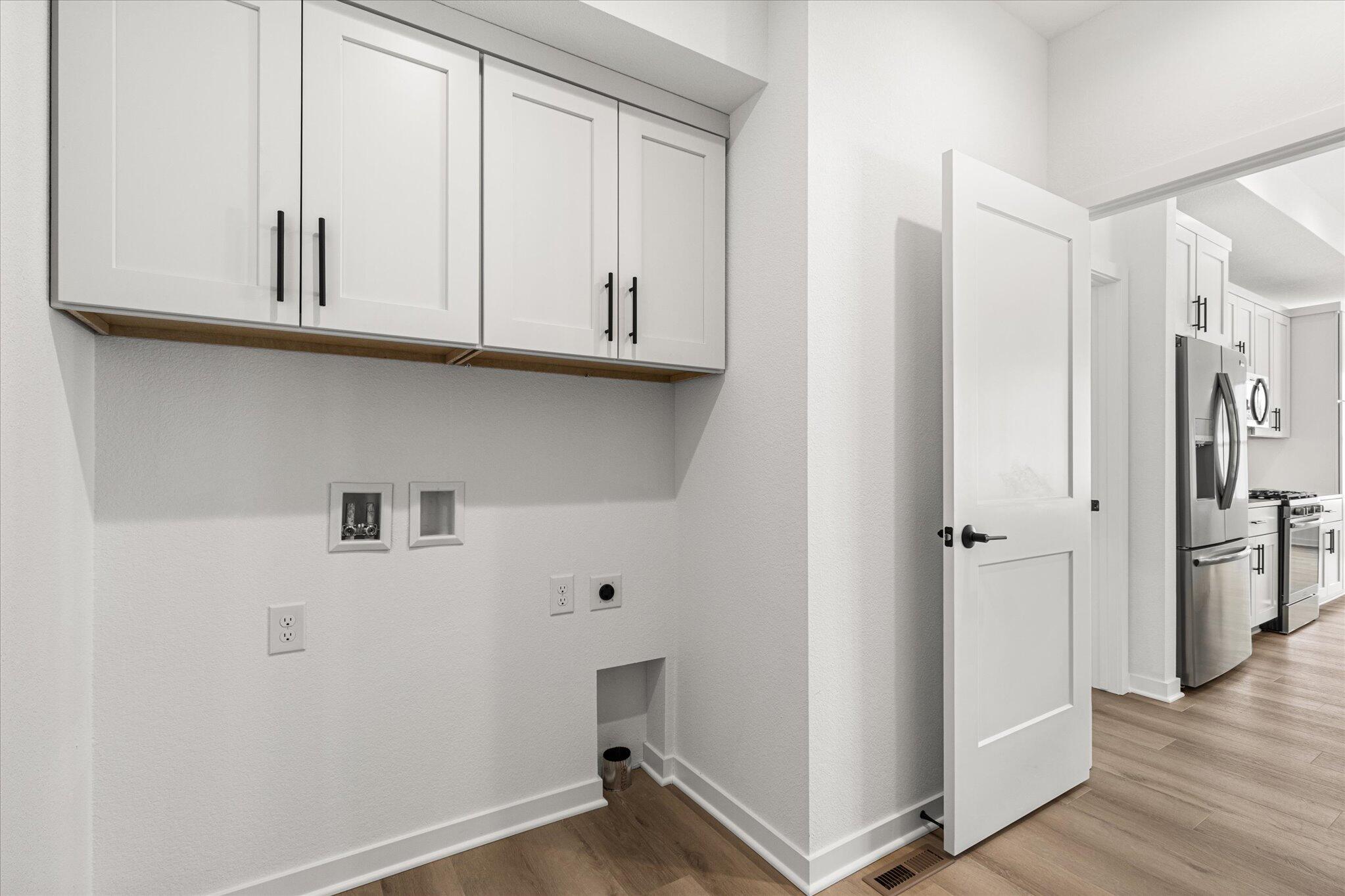 W209-n5699 Turnberry Lane, Unit LT103 Menomonee Falls, WI 53051 - Photo 28 of 31 w209n5699-turnberry-lane-27-mudroom