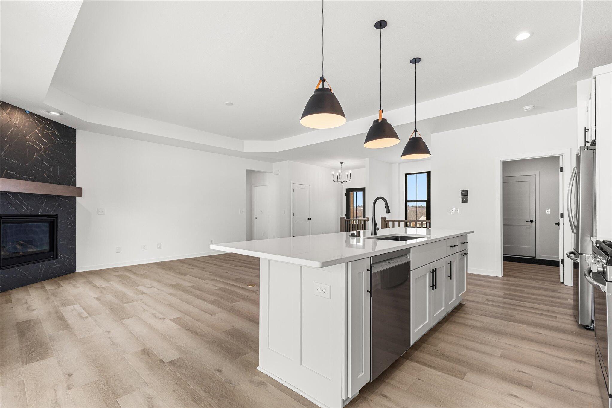 W209-n5699 Turnberry Lane, Unit LT103 Menomonee Falls, WI 53051 - Photo 6 of 31 w209n5699-turnberry-lane-05-kitchen-and-