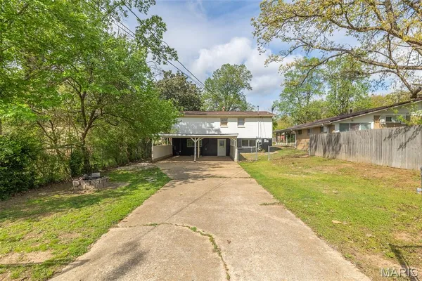 $214,500 | 1418 Woodland Road, Poplar Bluff, MO 63901