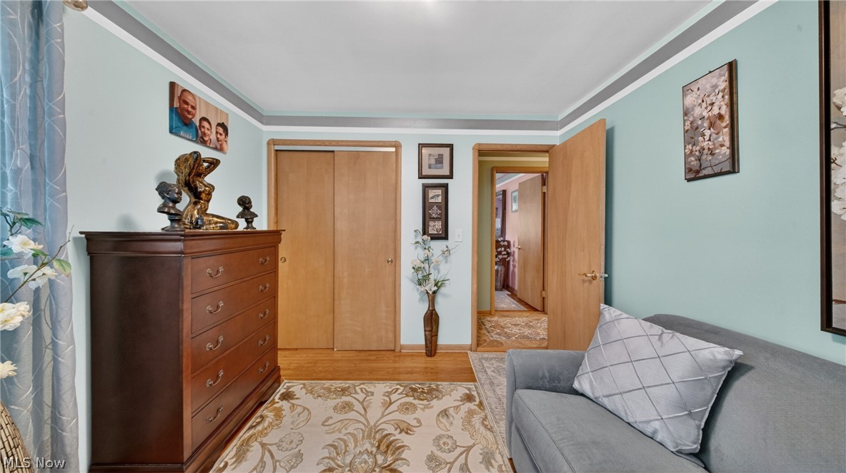 6649 Maplehurst Road North Olmsted, OH 44070 - Photo 21 of 47