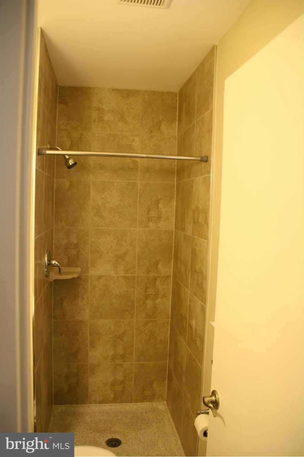 11509 Bucknell Drive Silver Spring, MD 20902 - Photo 11 of 23 Bath (Master)