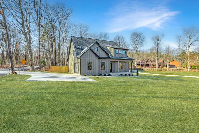 $625,000 | 7883 Sawyer Pike, Signal Mountain, TN 37377