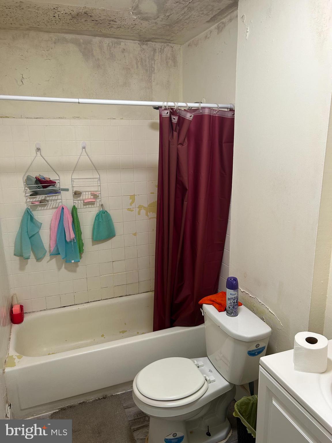 35 Willow Court Elkton, MD 21921 - Photo 7 of 10 a white toilet sitting next to a bath tub