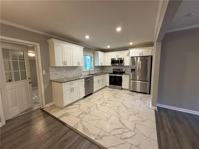 $1,800 | 1576 Carolyn Drive Southwest, Unit A, Stone Mountain, GA 30087