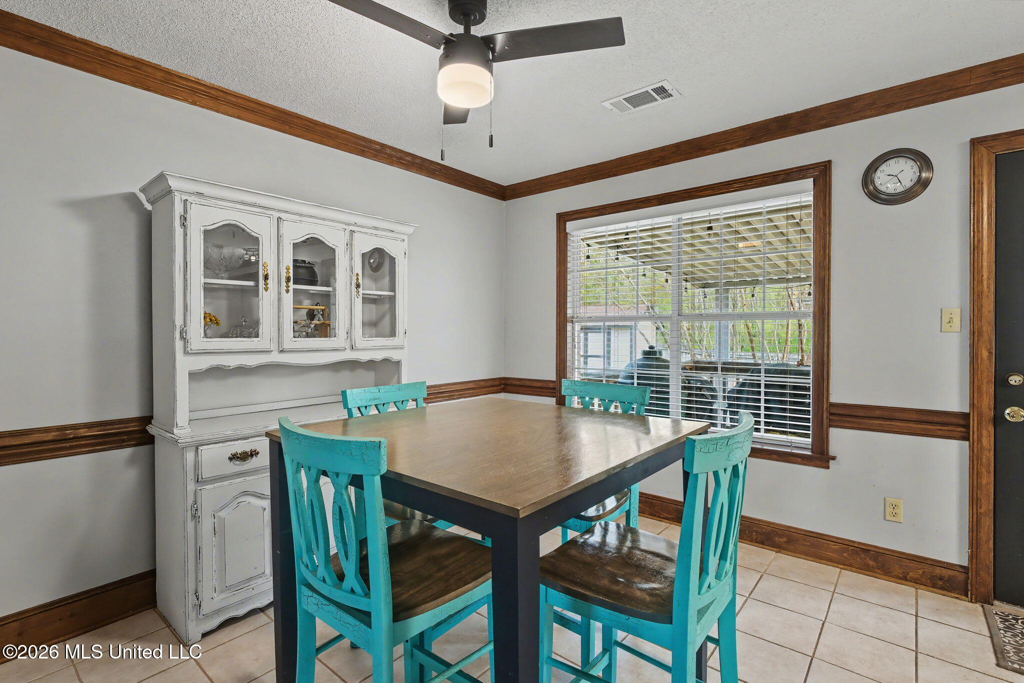 4310 Windermere Drive Nesbit, MS 38651 - Photo 11 of 42 Eat-in Kitchen dining!