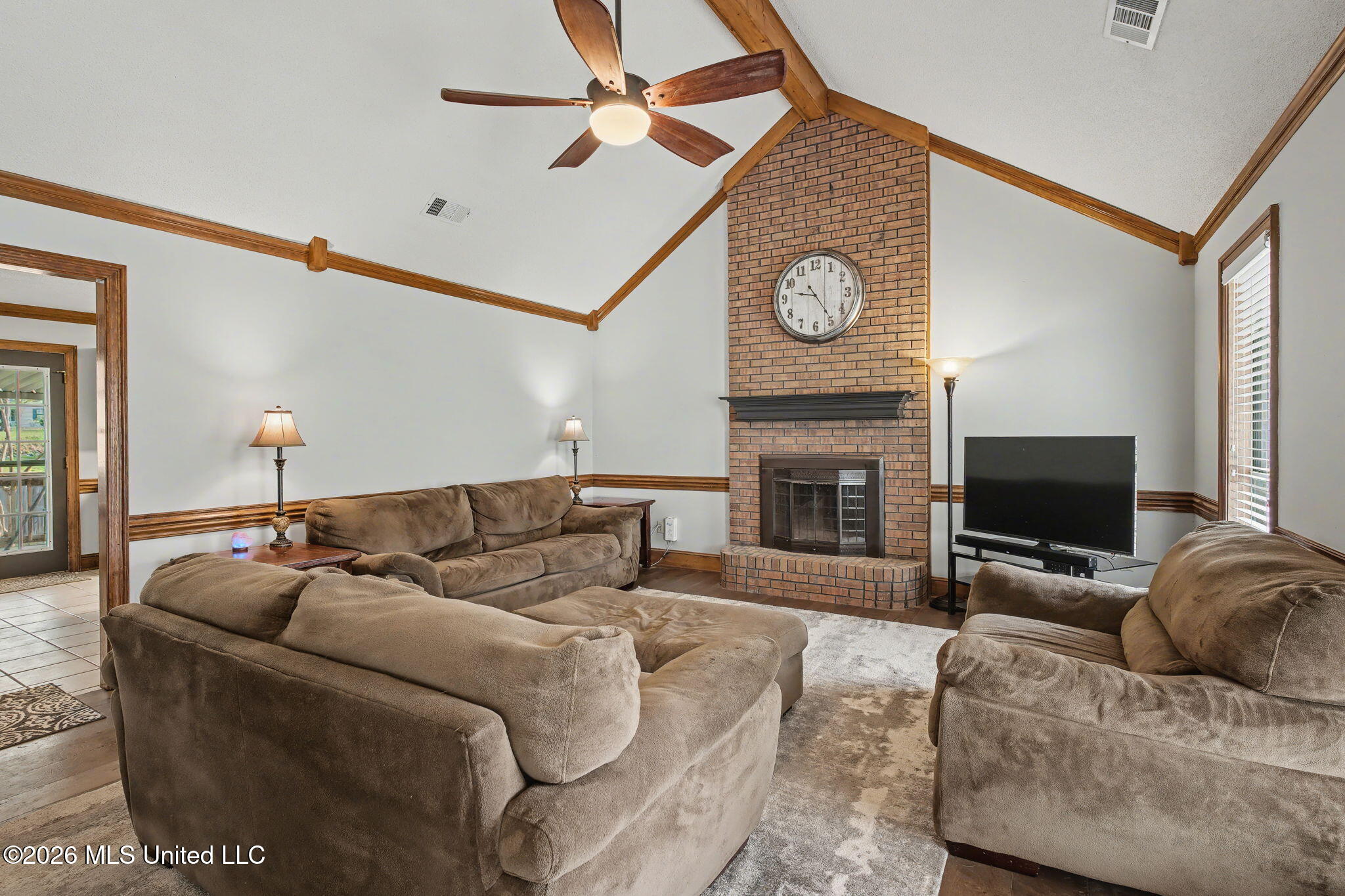 4310 Windermere Drive Nesbit, MS 38651 - Photo 6 of 42 Living room!