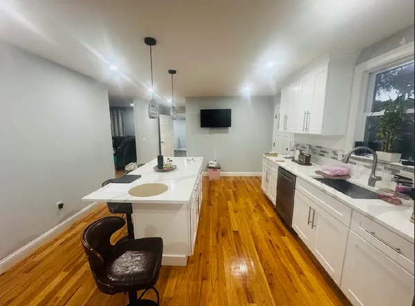 $3,500 | 247 Linden Street, Unit B, Berlin, MA 01503